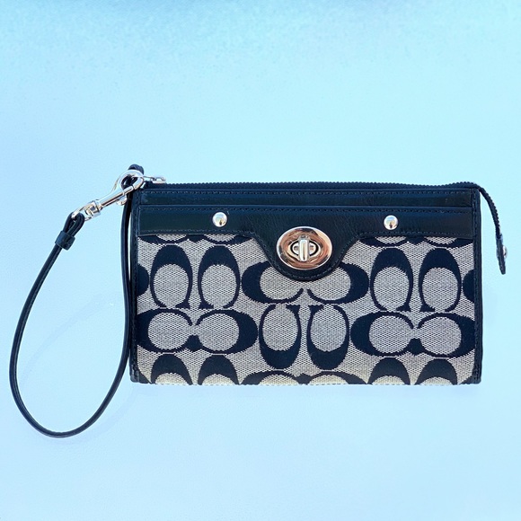 Coach Signature Jacquard with Leather Trim Penelope Turnlock Wristlet